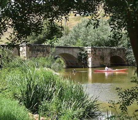 Aguas De Adrima Fuente el Olmo de Fuentiduena
